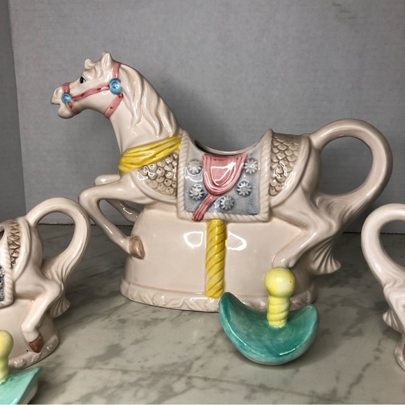 Vintage Heritage Mint - Carousel Horse Teapot Set with Creamer and Sugar Bowl - Picture 4 of 17